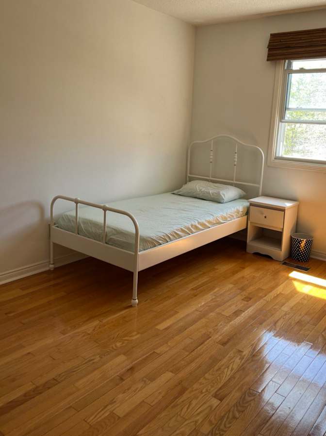 Sholeh's room