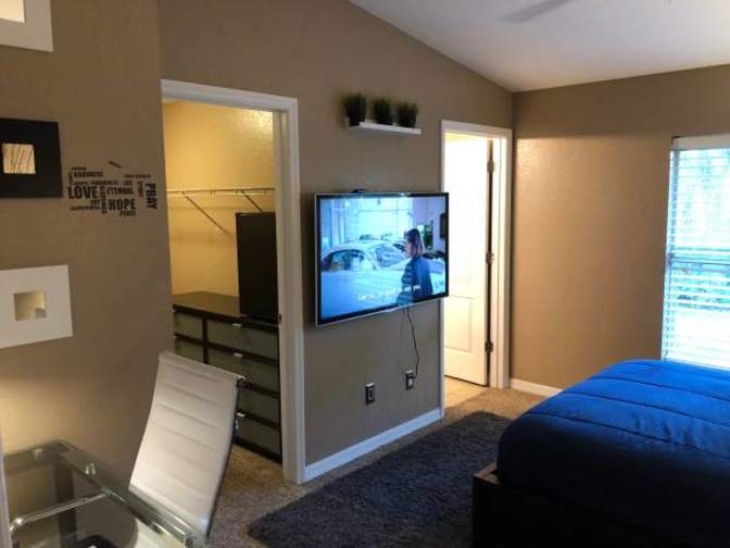 Julian Guerrero's room