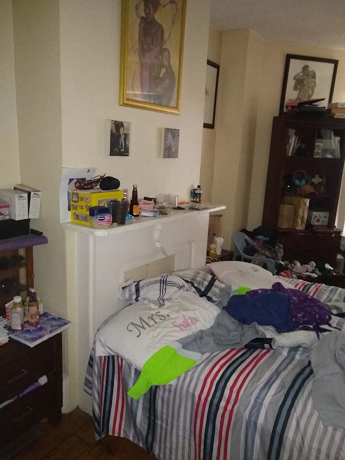 Yong's room