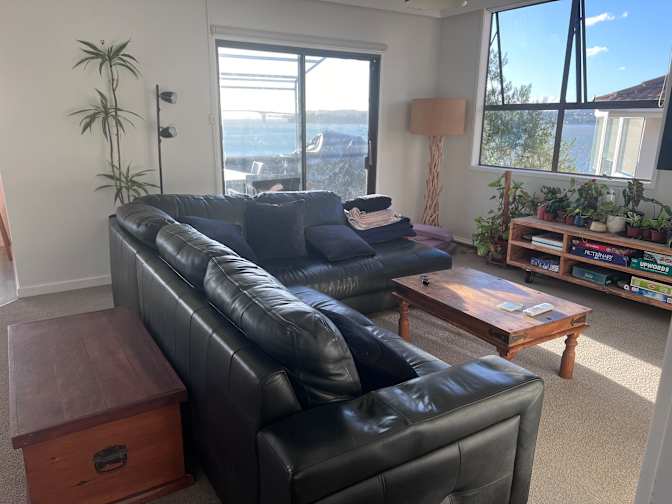 Georgia Holmes's room