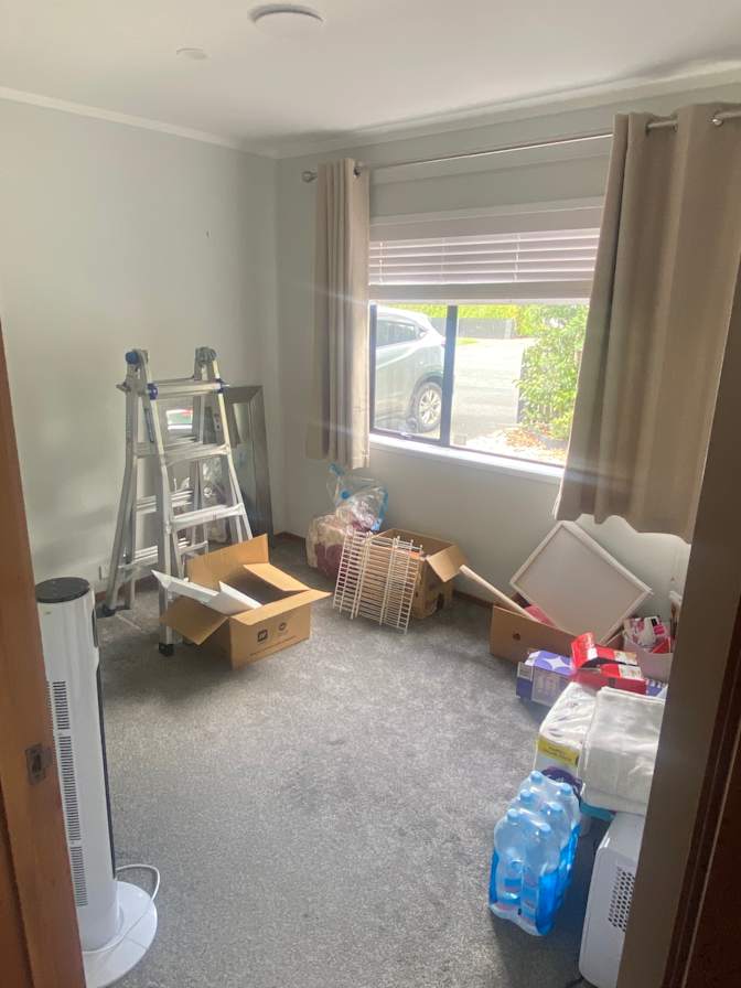 Vivien's room