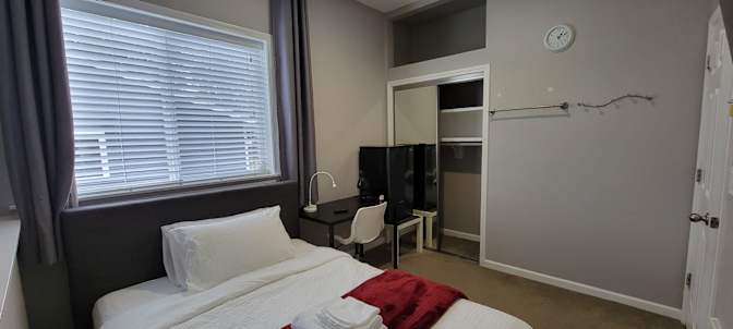 Bnb Aurora's room