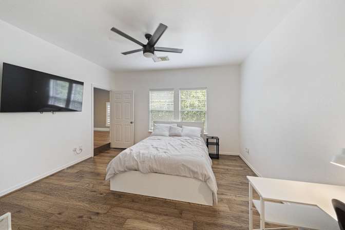 PadSplit's room