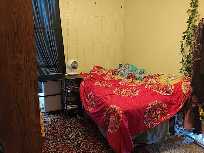 Hisako's room