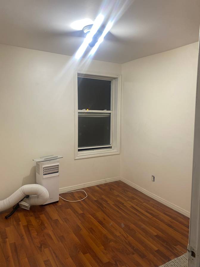 Mina's room