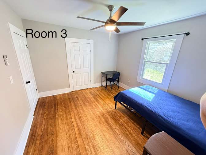 Darren Phillips's room