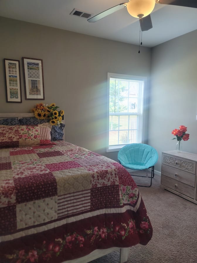 RICH's room
