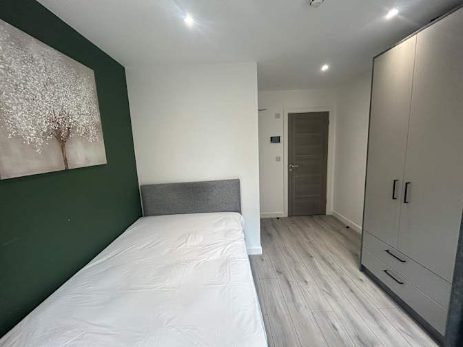 Sig Lets's room
