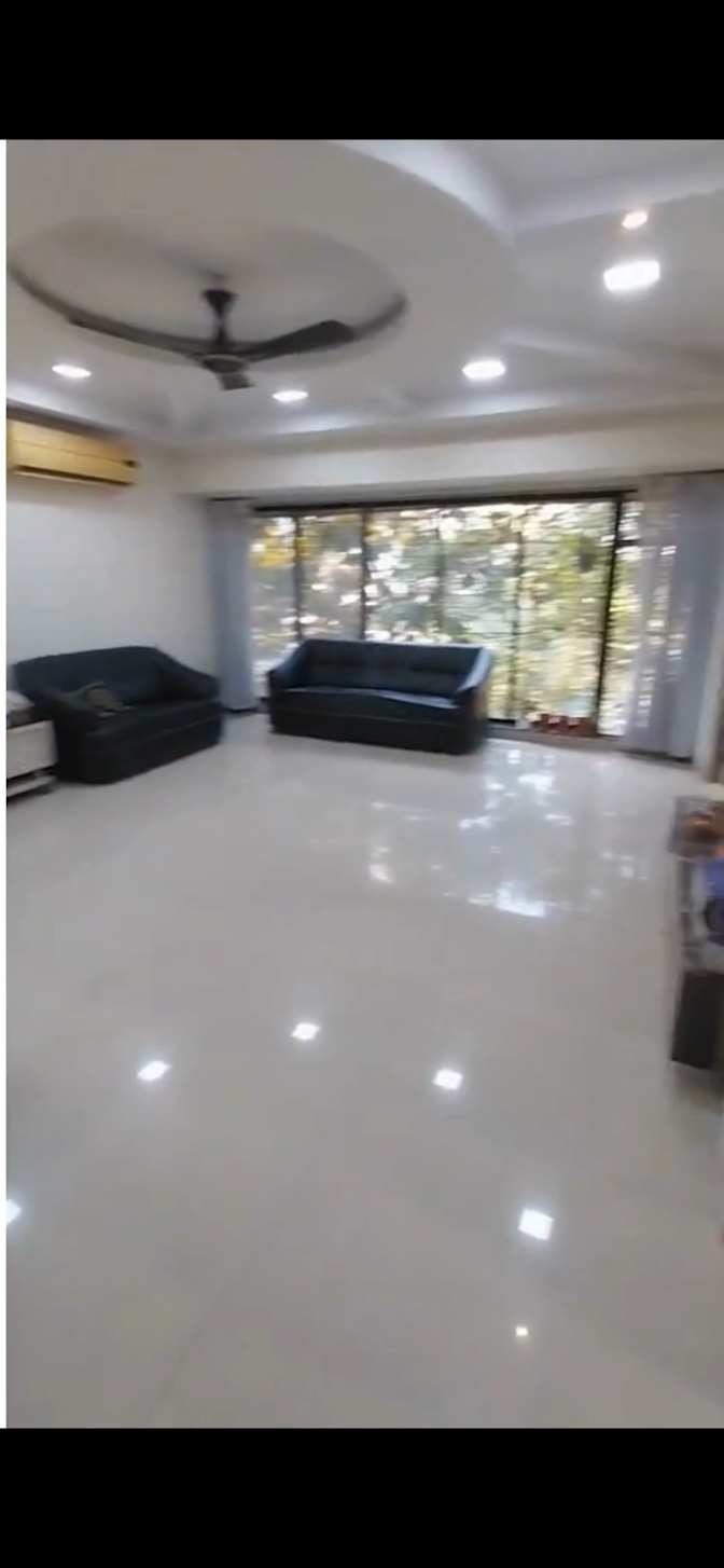 Namit Nilesh Lalwani's room