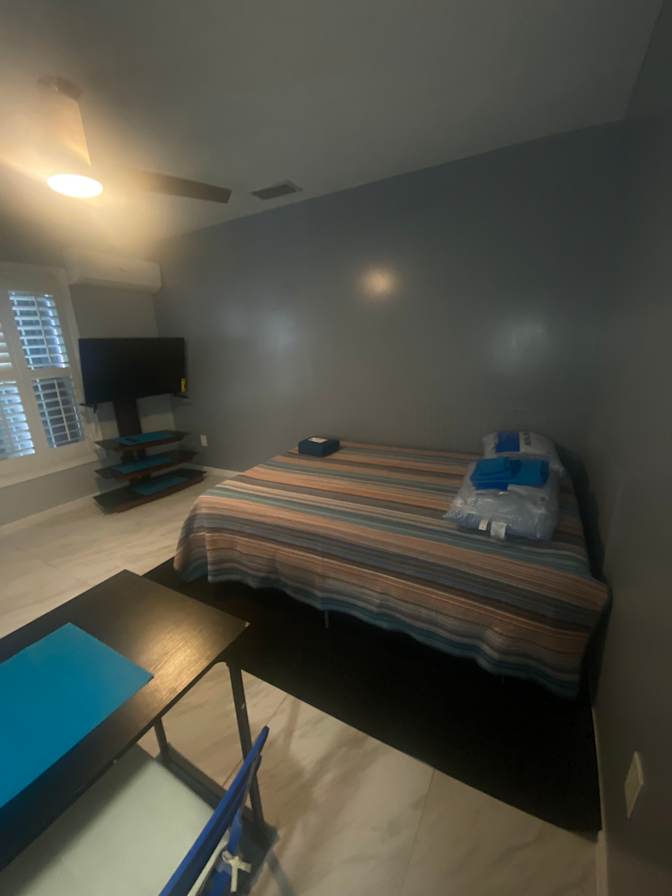 Colombian queen's room