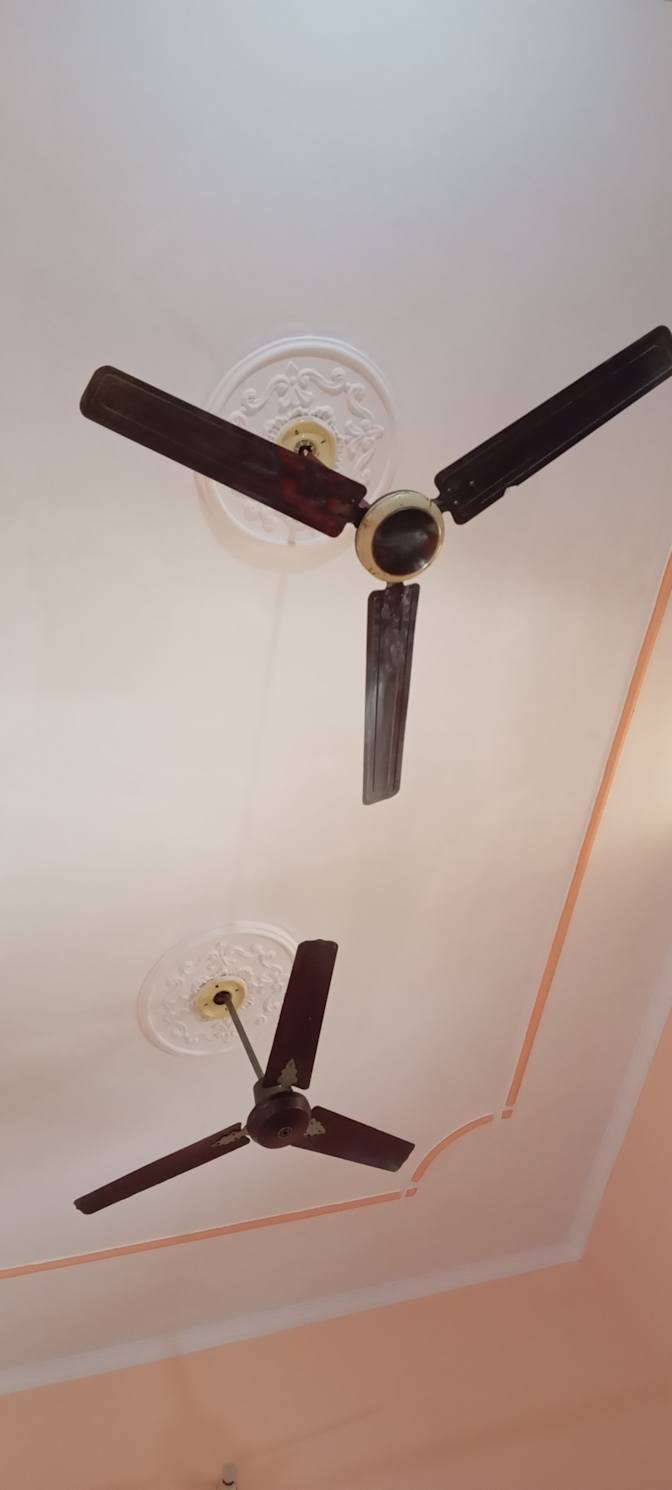 Neeraj negi's room