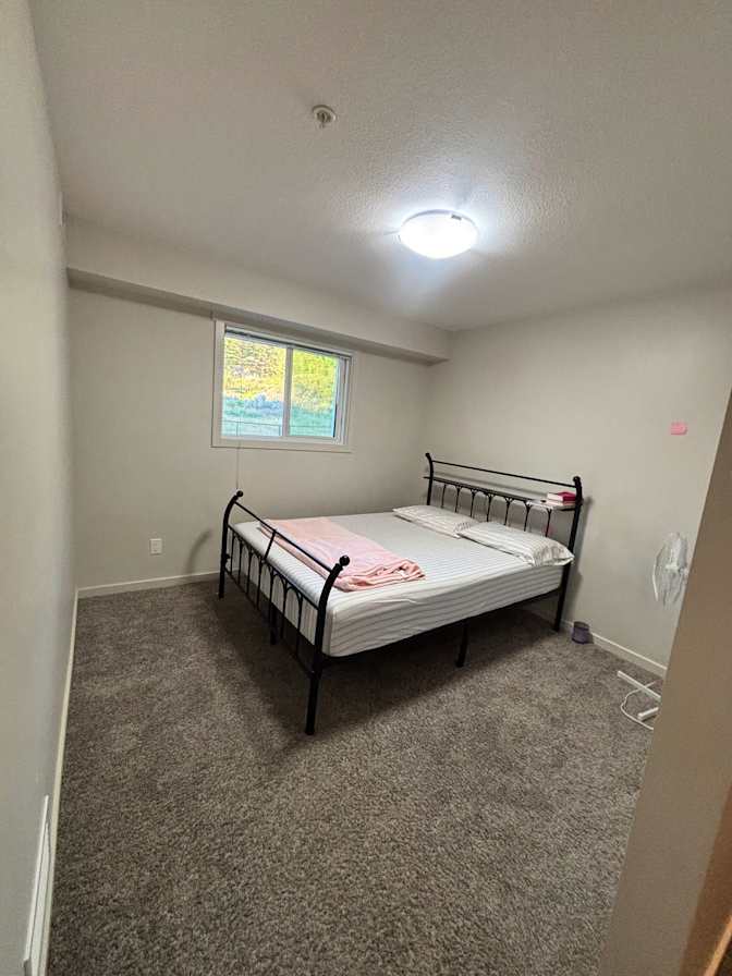 Nzallah's room