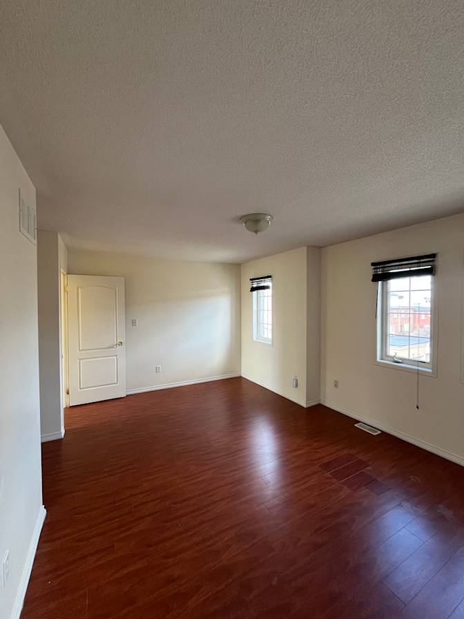 Henry Nguyen's room