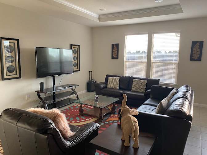 Anoop Gupta's room