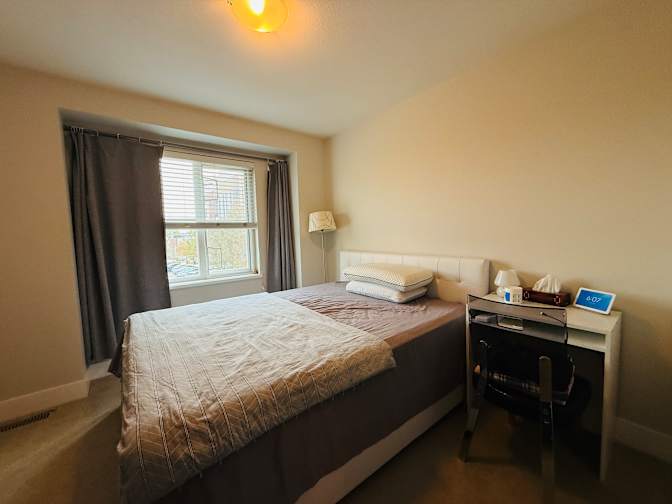 Sunny's room