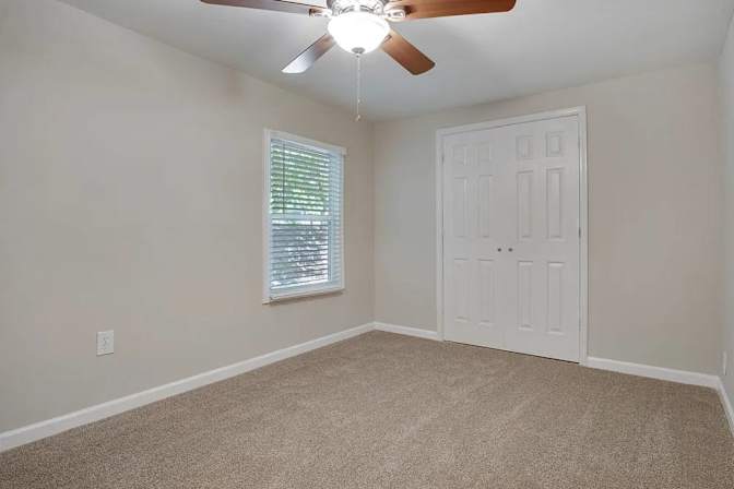 Luis's room
