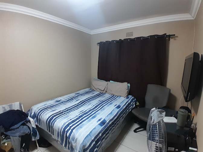 Erick's room