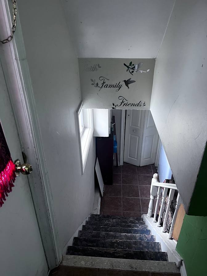 Donna's room