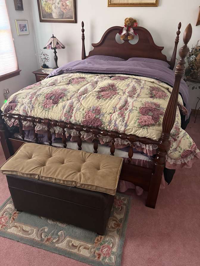 DAVID TRIPLETT's room