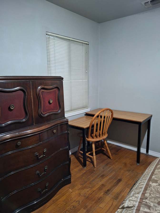 Kim's's room