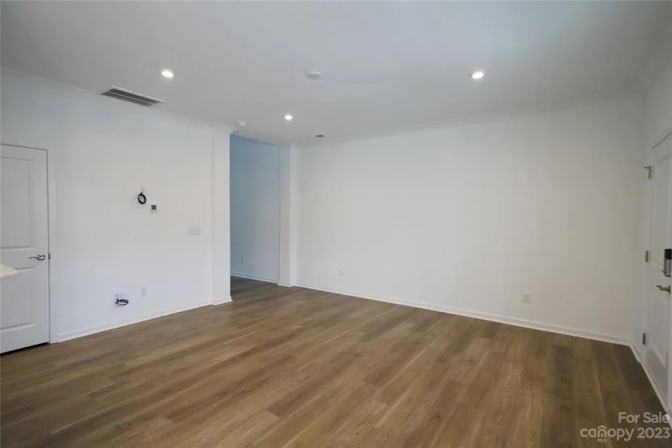 Alcove Rooms's room