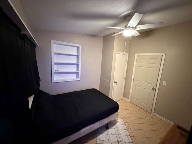 Manchester Team LLC's room