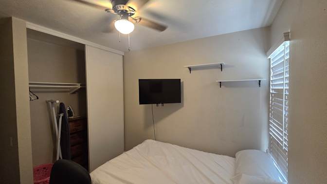 Leo's room