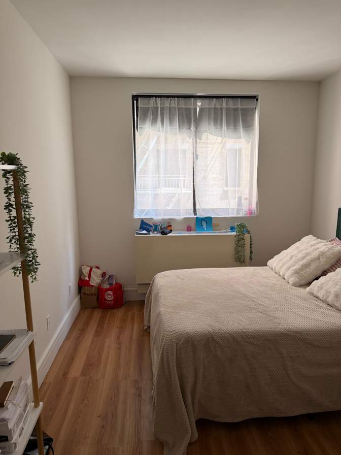 Eva's room