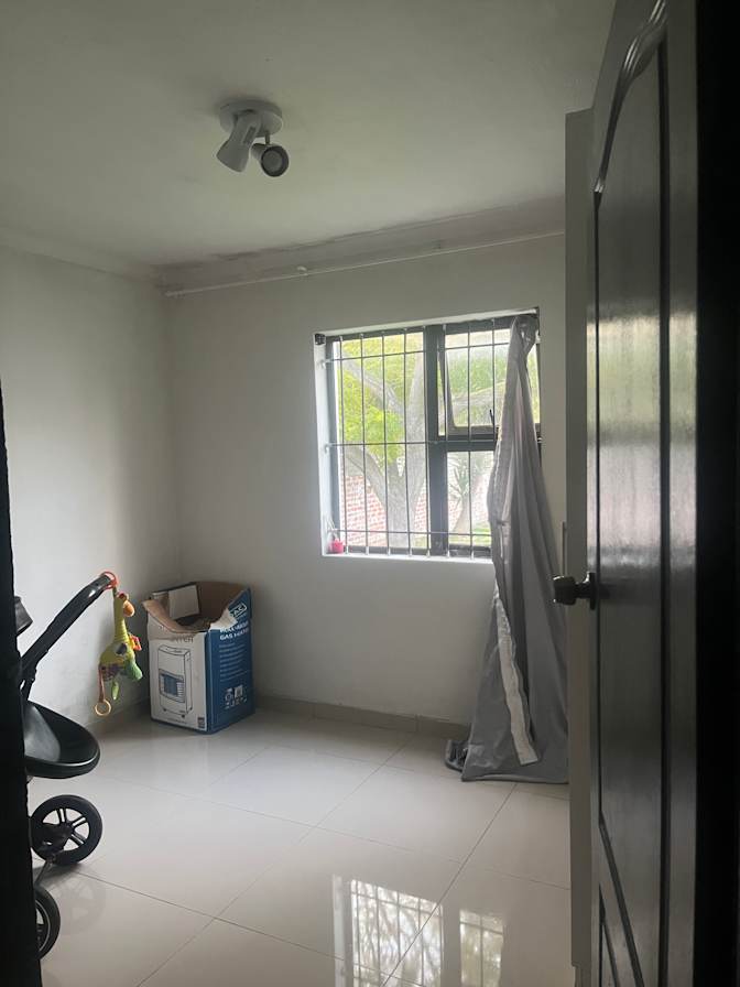 Sinazo's room