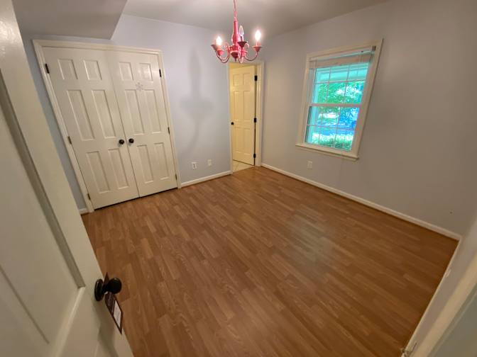 Alcove Rooms's room