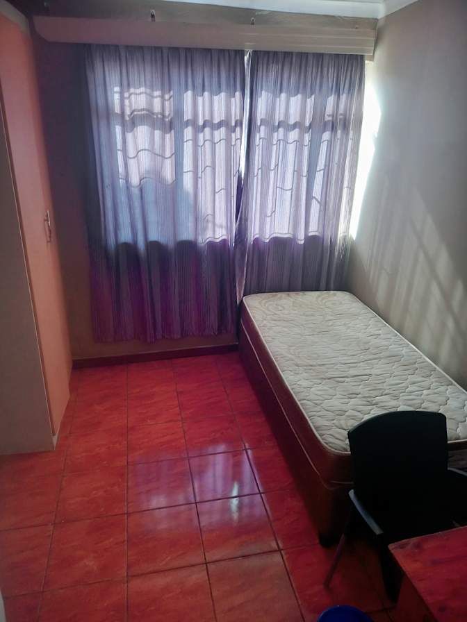 Zinhle's room