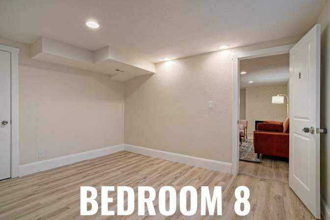 HomeCrew's room