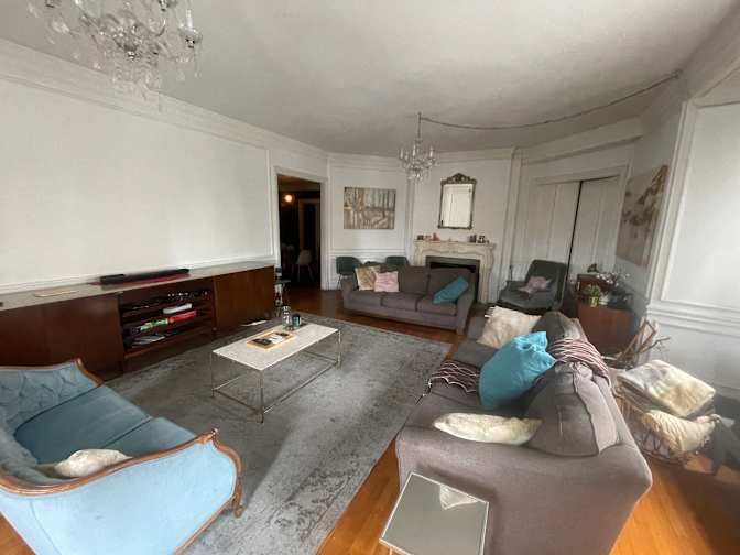 Warren's room