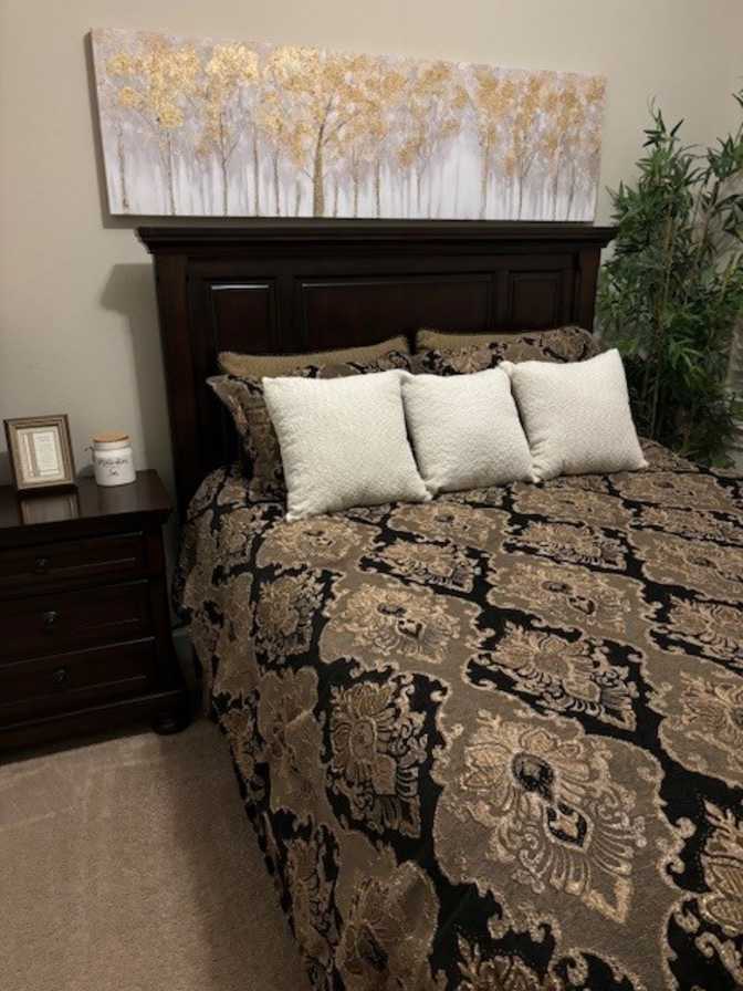 Lynn's room