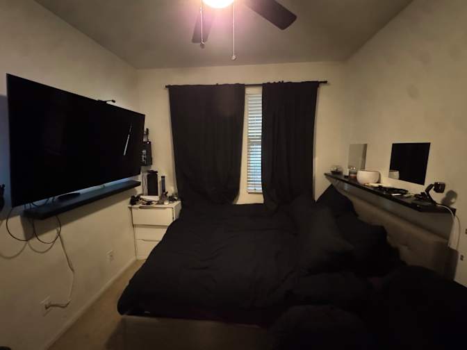 Itzabel28's room