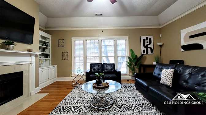 GBU Holdings Group's room