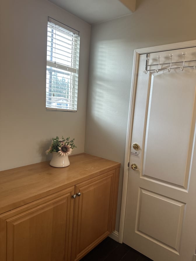 Nhut Cao's room