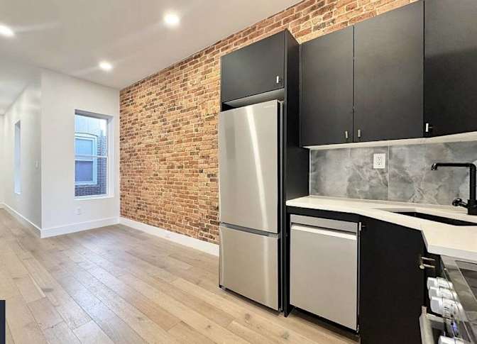 Three BED Two BATH IN PRIME BUSHWICK's room