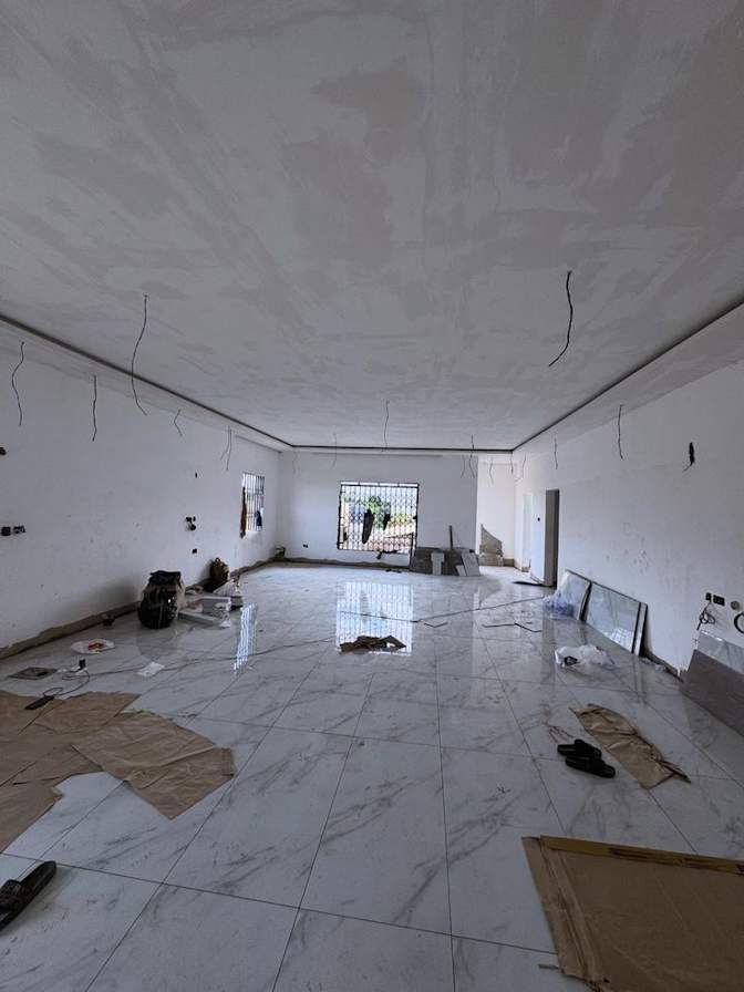 Llwazi hadebe's room