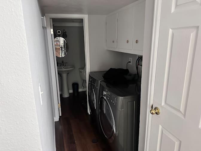 Alfredo's room