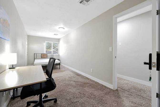 PadSplit's room