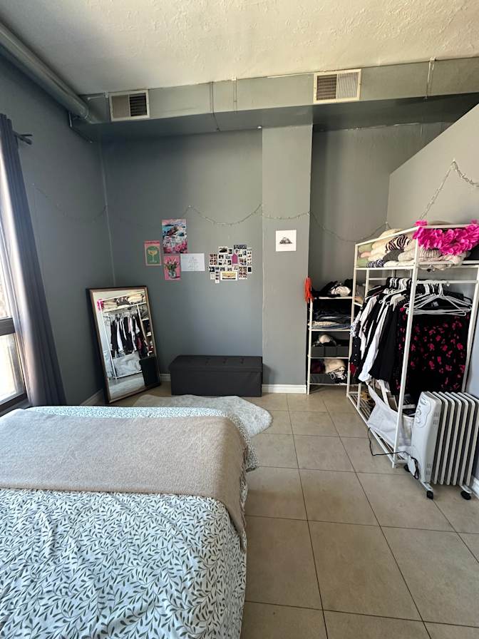 Lily Screaton's room