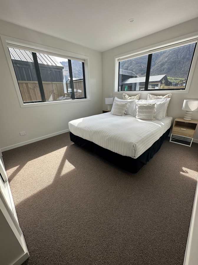 Linda A.'s room