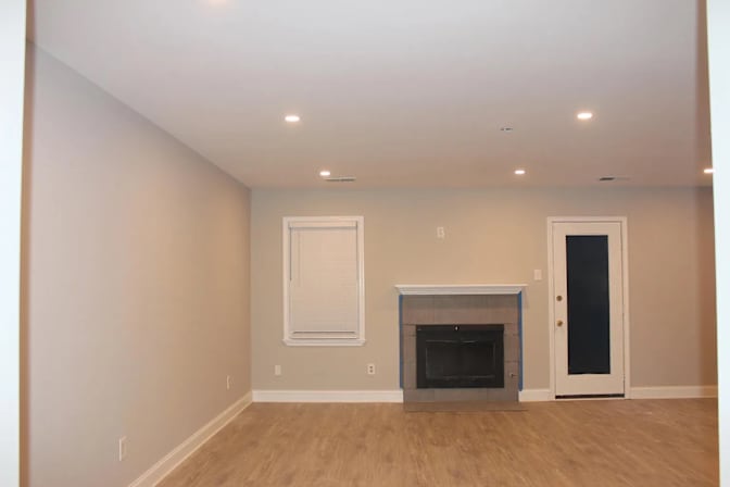 Alcove Rooms's room