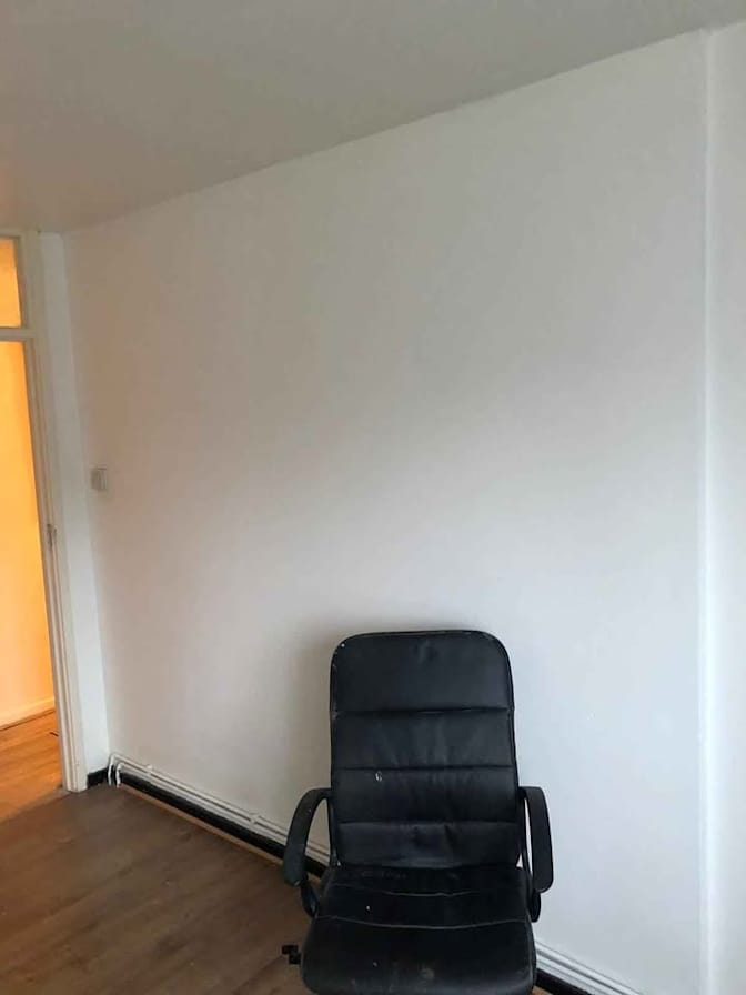 michael edwards's room