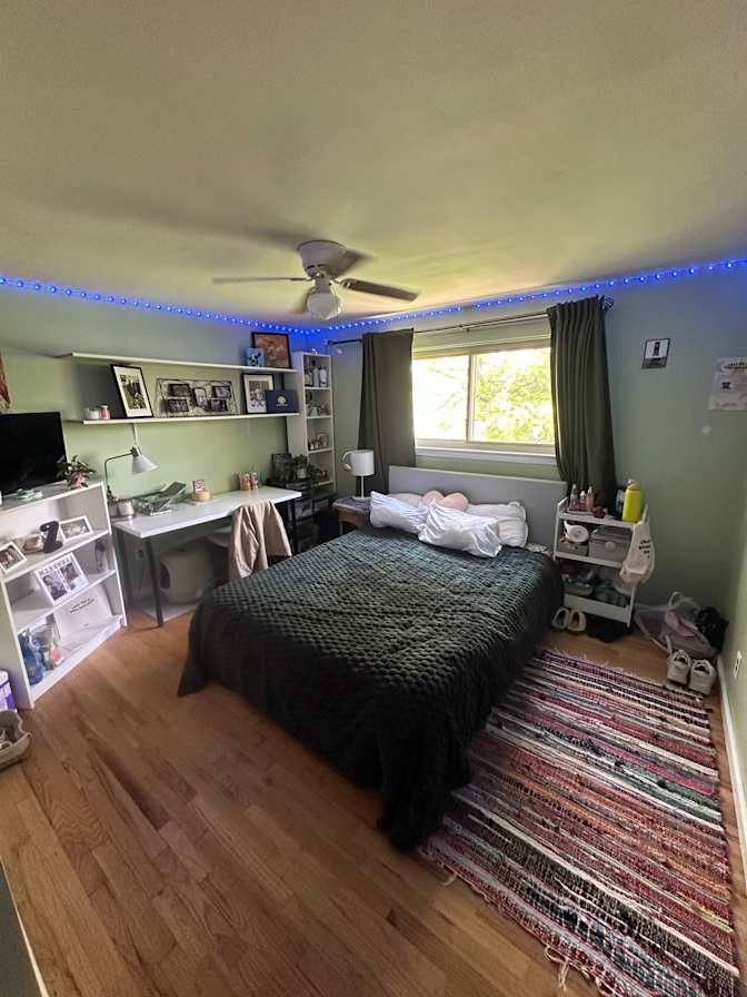 Hannah's room