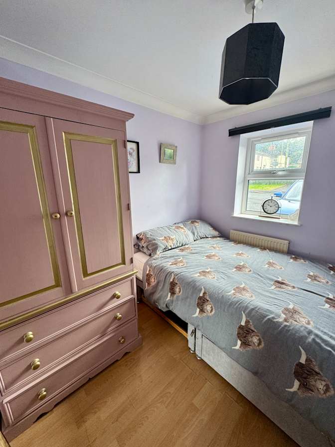 Jo's room