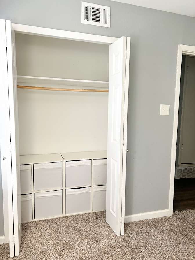MOLLIE's room