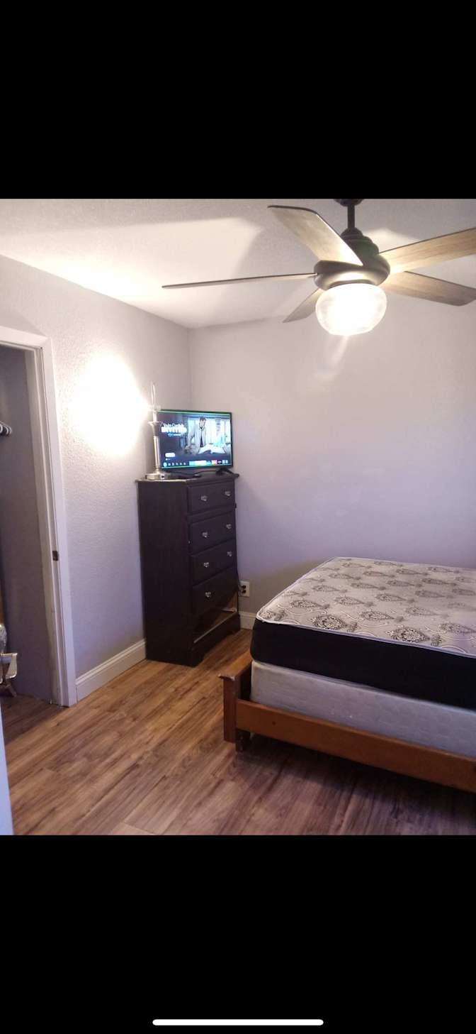 Armando's room