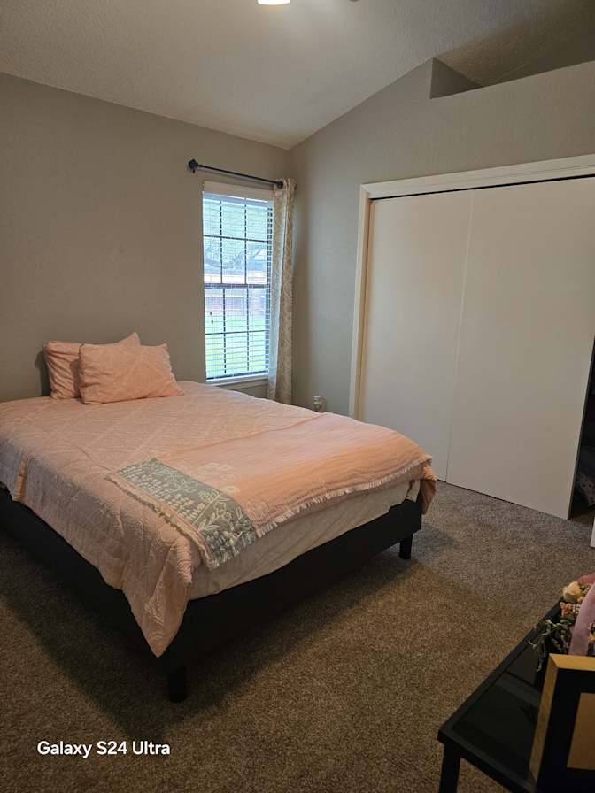 Ana's room